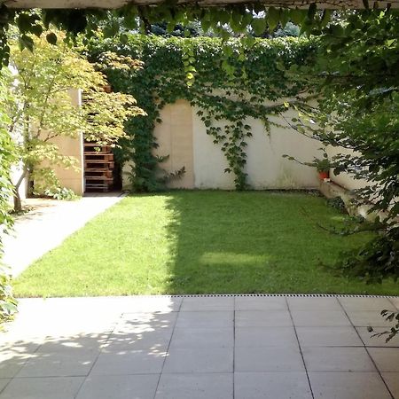Apartment With Garden In City Center 克拉科夫 外观 照片