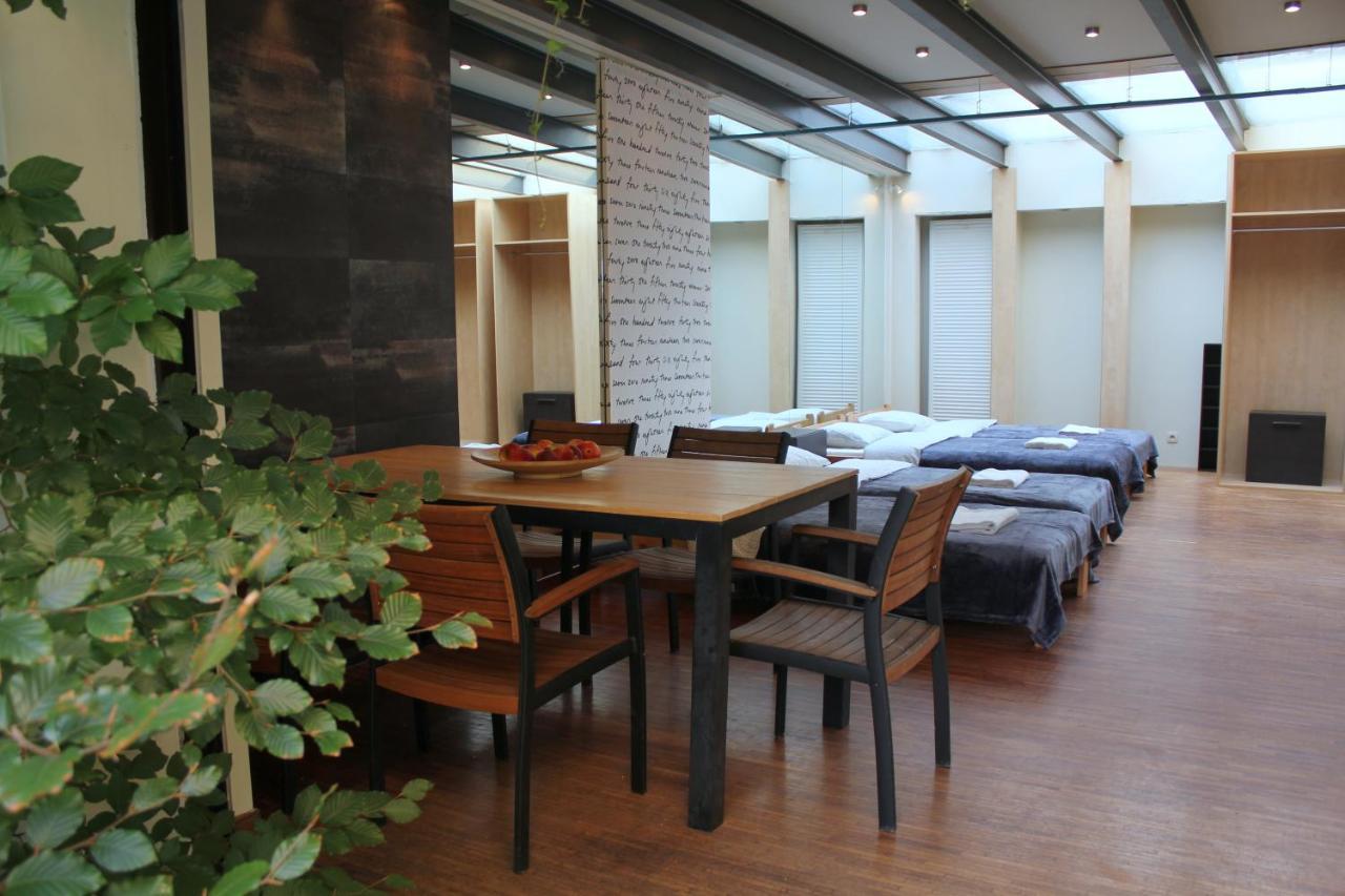 Apartment With Garden In City Center 克拉科夫 外观 照片