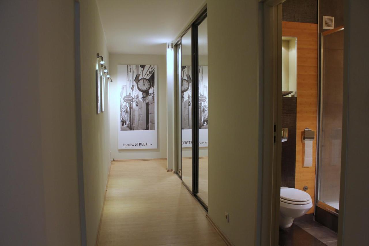 Apartment With Garden In City Center 克拉科夫 外观 照片
