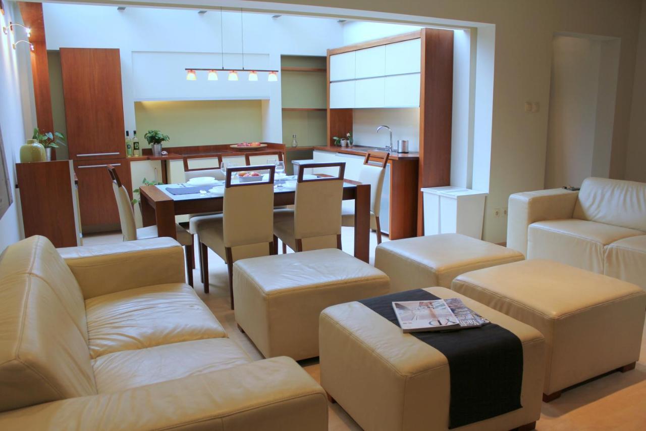 Apartment With Garden In City Center 克拉科夫 外观 照片
